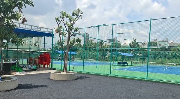 lưới rào sân tennis